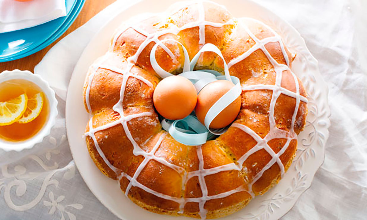 Folar, typical Easter dessert in Portugal, CÚRATE Trips