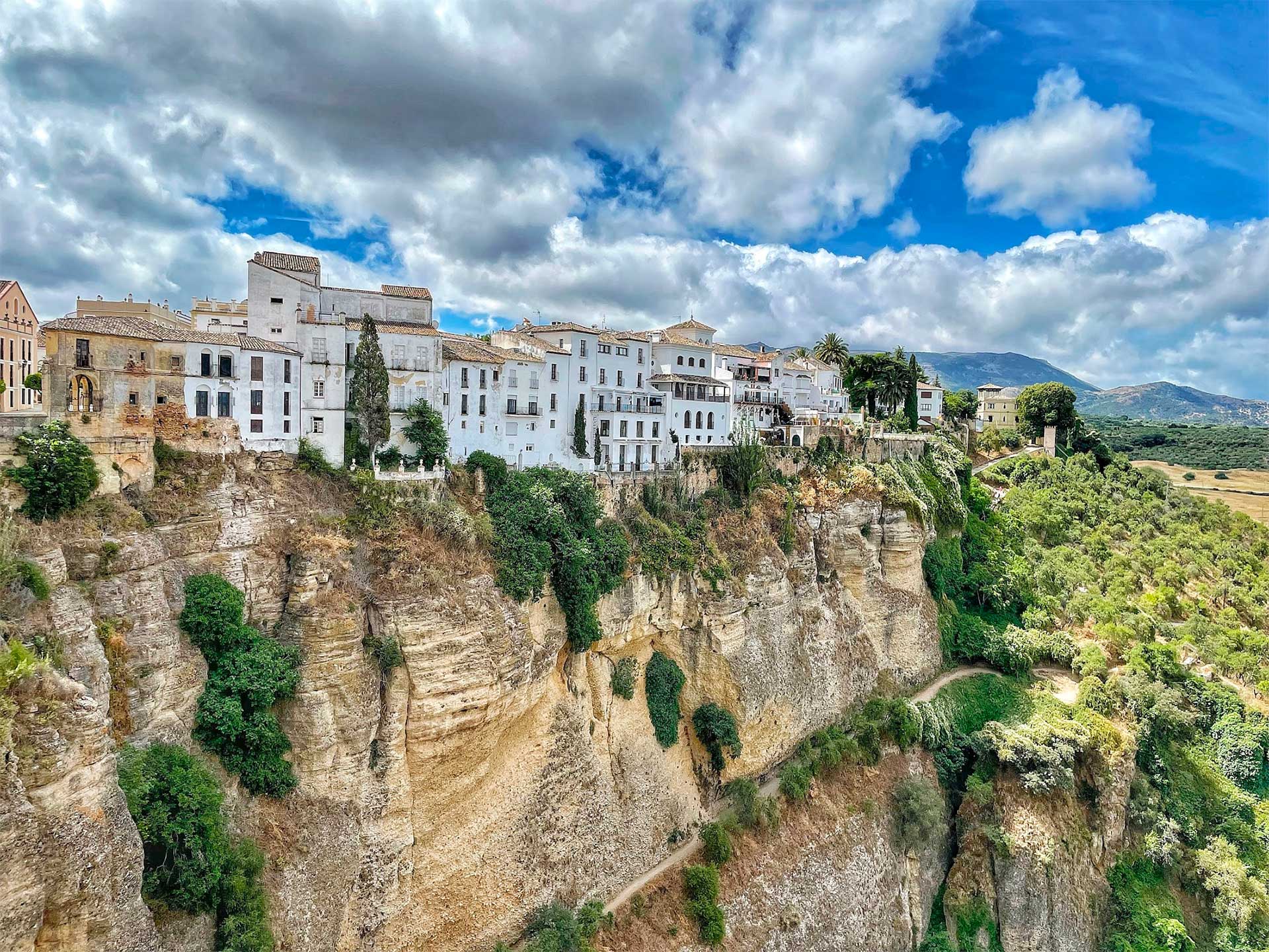 Visit Ronda in a memorable private tour with CÚRATE Trips by Paladar y Tomar