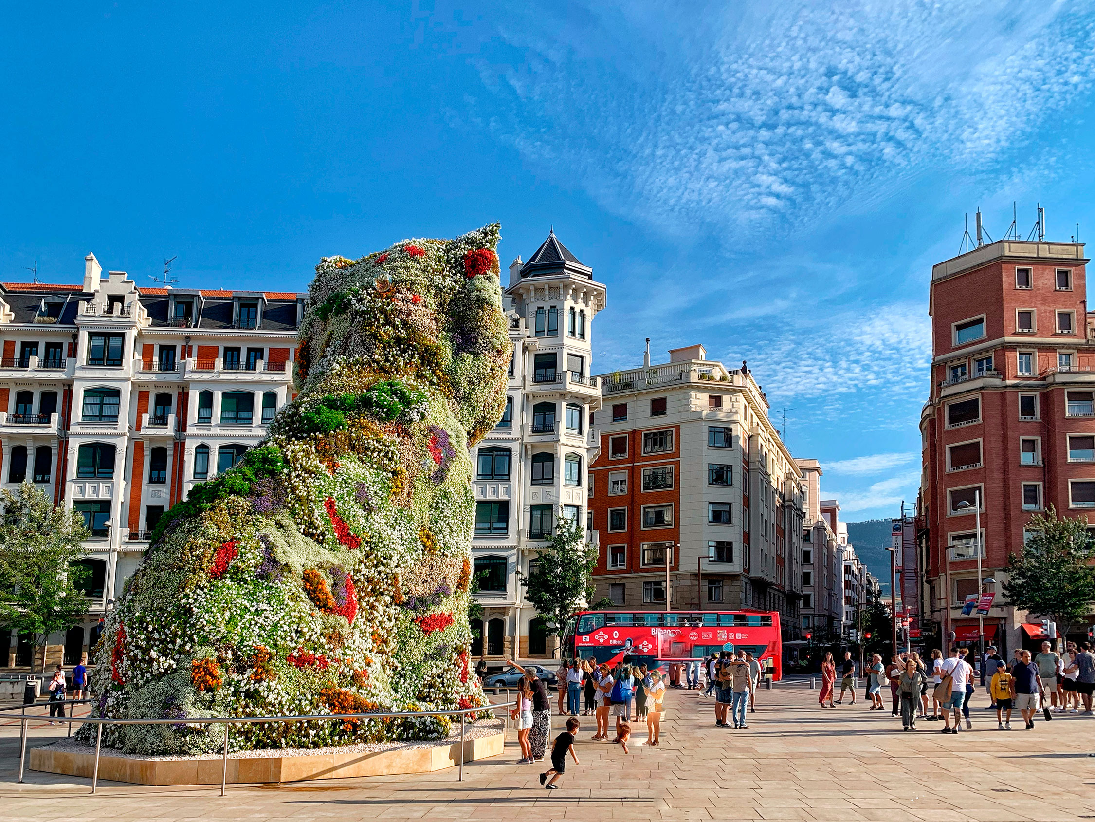 What is Bilbao, Spain, known for? Discover Bilbao with CÚRATE trips