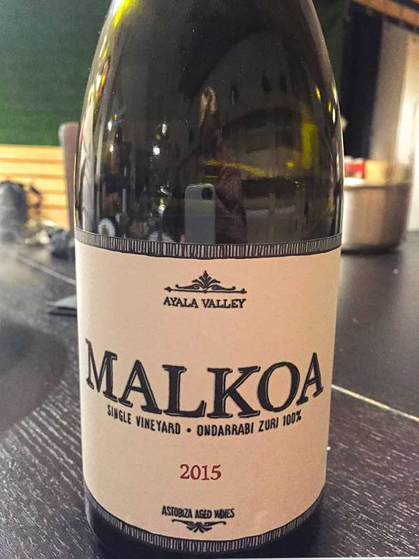 Malkoa from Astobiza, a txakoli considered one of the best Spanish white wines | CÚRATE Trips