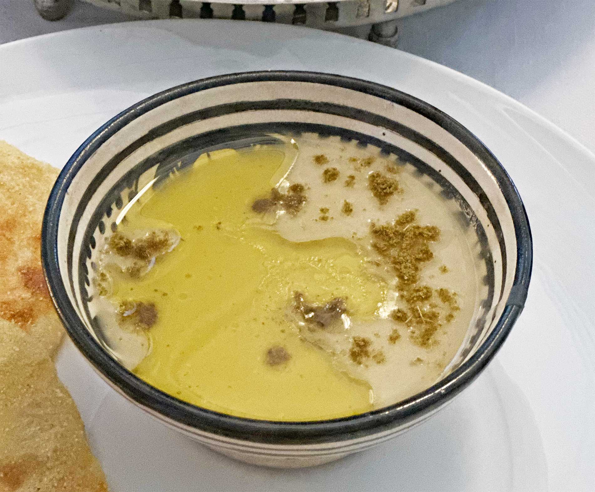 Bissara, a traditional fava bean soup in Morocco | Cúrate Trips