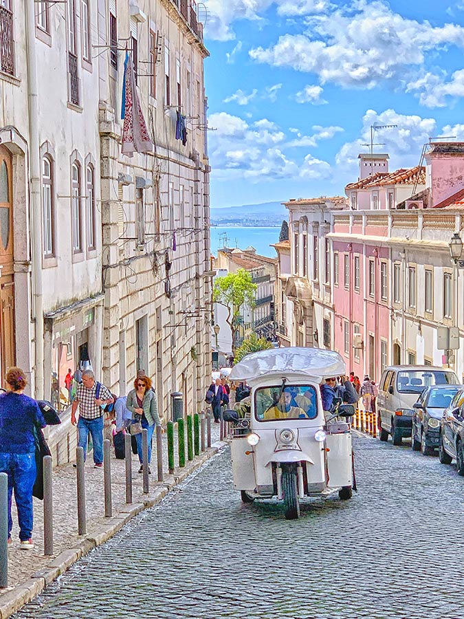 The steep hills of Lisbon are undeniably beauty | ® Paladar y Tomar
